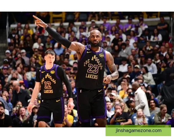 湖人全队互换球衣欢乐训练 东詹带头笑声不断 雷迪克透露卢卡对禁赛感到失望