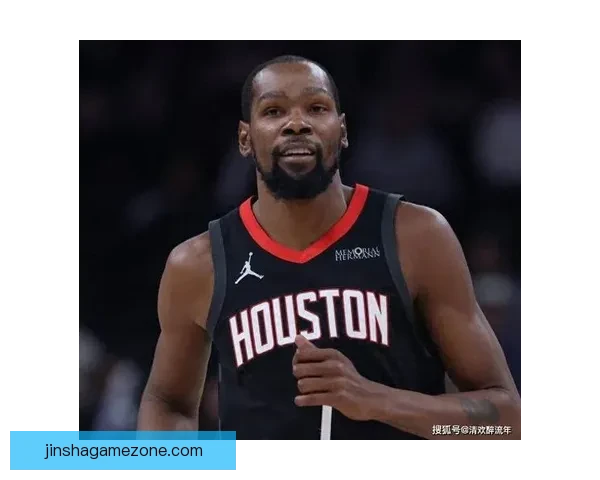 杜兰特三节高效砍下25分火箭五连胜轻取爵士阿门误伤小史密斯引关注